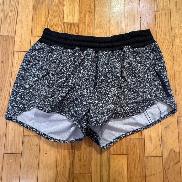 lululemon athletica Pants - Stylish Black and Gray Women's Shorts #434